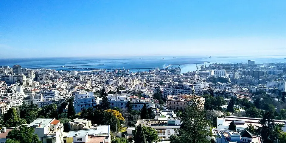 Algiers — La baie d'Alger (cropped)
