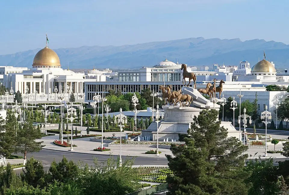 Ashgabat — View of Ashgabat (42376779291)