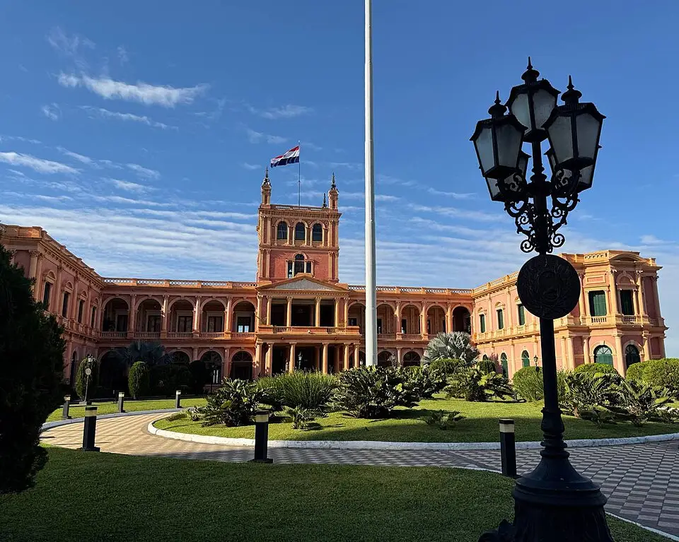 Asuncion — Palacio de los López Asunción 2