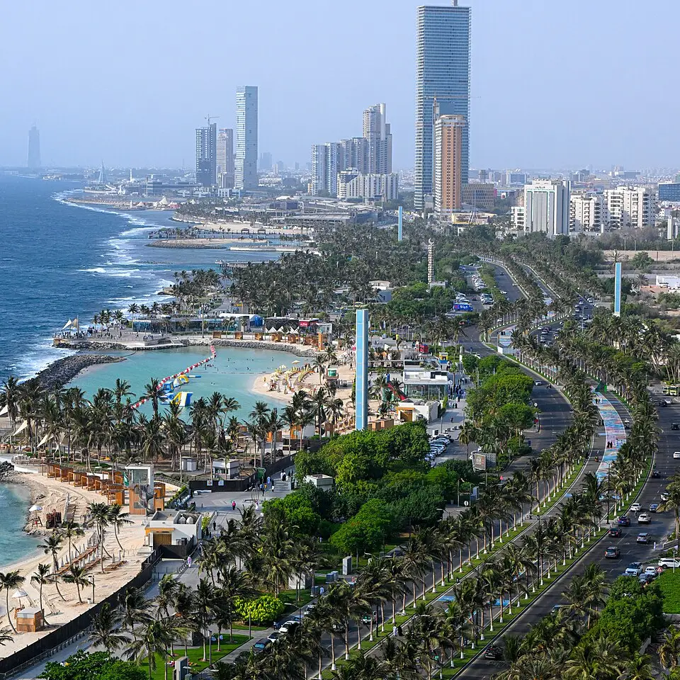 Jeddah — الواجهة البحرية في مدينة جدة غرب السعودية (2025) (cropped)