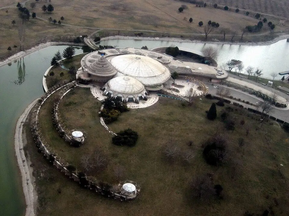 Karaj — Pearl Palace -Kakh e Morvarid- Karaj Iran