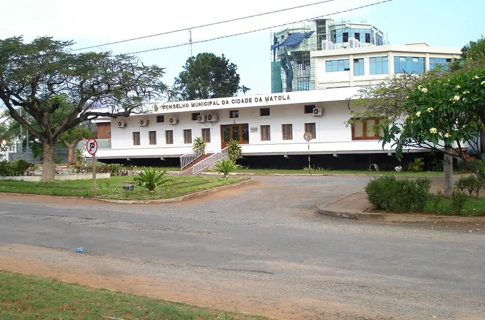 Matola — Antigo edifício do Conselho Municipal da Matola