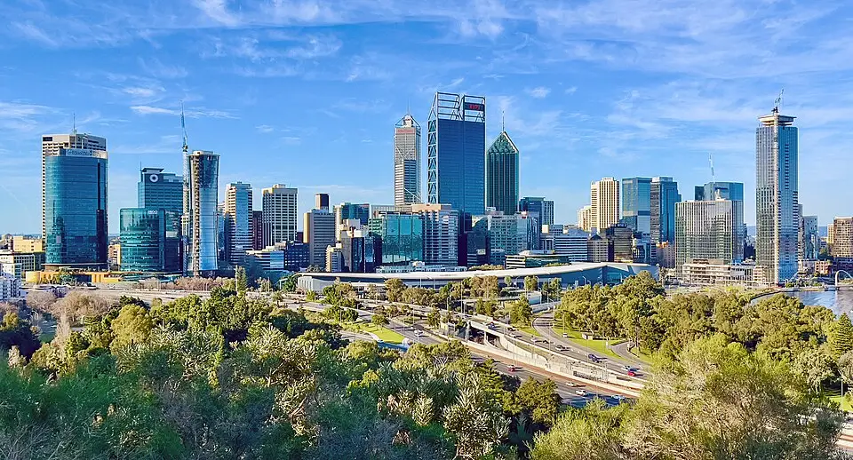 Perth — Perth CBD skyline from State War Memorial Lookout, 2023, 04 b