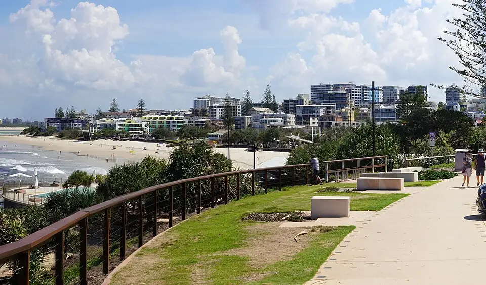 Sunshine Coast — Kings Beach, Caloundra (1) (cropped)