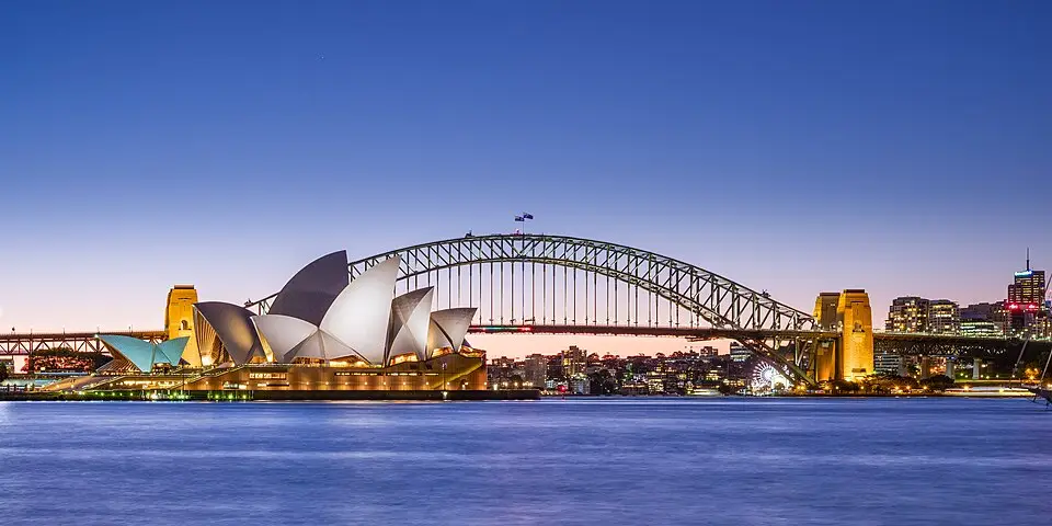 Sydney — Sydney Opera House and Harbour Bridge Dusk (2) 2019-06-21