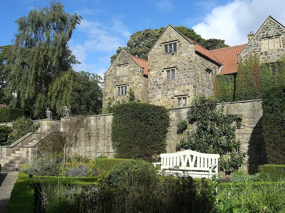 Washington — Washington Hall - panoramio (1)